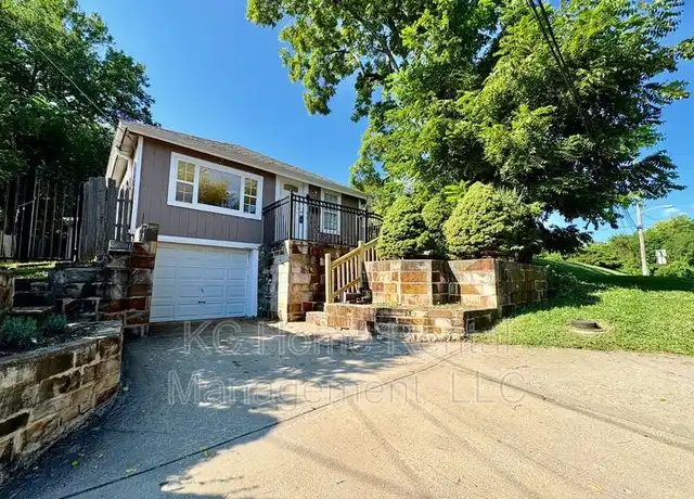 Property at 2817 W 41st Ave, Kansas City, KS, 66103, 2 beds, 1 bath, [object Object]