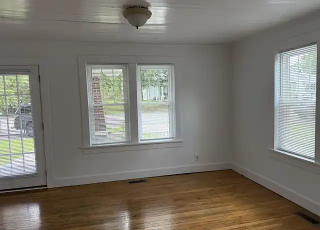 Property at 512 N Main St Unit A, Dickson, TN, 37055, 2 beds, 1 bath, [object Object]