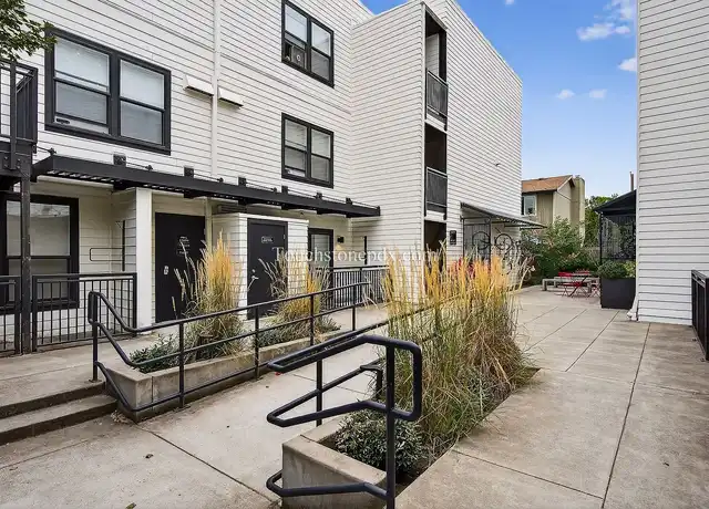 Property at Tabor Terrace - 5635 NE Glisan St, Portland, OR, 97213, 1 bed, 1 bath, [object Object]