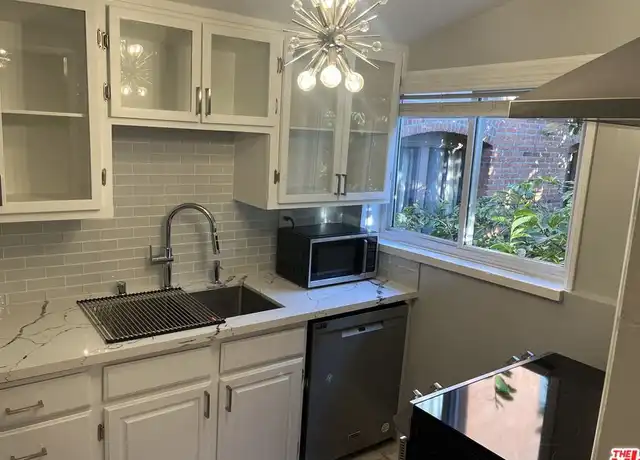 Property at 820 Columbia Ave, Los Angeles, CA, 90017, 2 beds, 1 bath, [object Object]