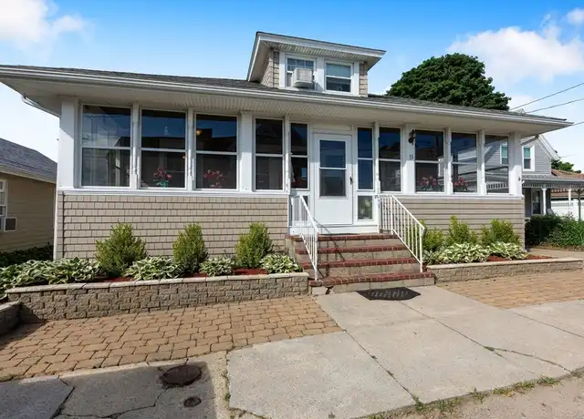 Property at 13 5th St, East Wareham, MA, 02538, 7 beds, 1.5 baths, [object Object]