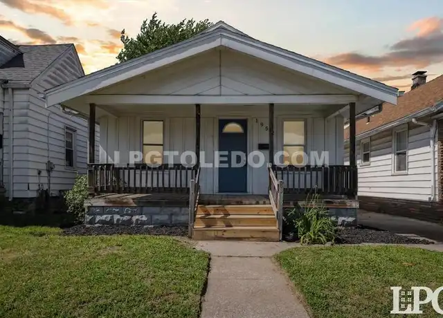 Property at 1952 Fairfax Rd, Toledo, OH, 43613, 3 beds, 1 bath, [object Object]