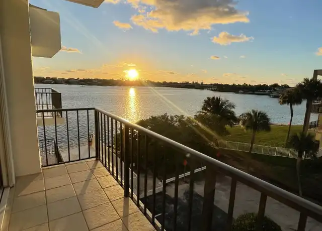Property at 301 Croton Ave #404, Lantana, FL, 33462, 1 bed, 1.5 baths, [object Object]