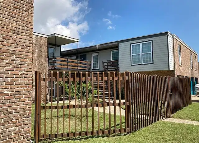 Property at 310 Courtyard - 310 Church St, Galveston, TX, 77550, 2 beds, 1 bath, [object Object]
