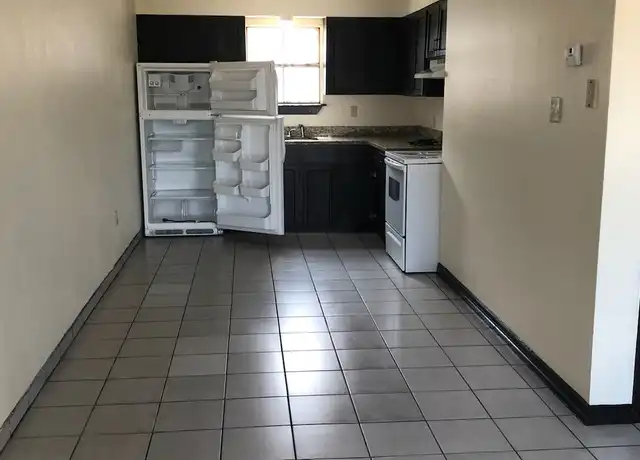 Property at 2620 N Smith Ave Unit 01, Laredo, TX, 78043, 2 beds, 1 bath, [object Object]