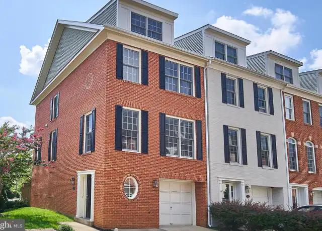 Property at 504 N Thomas St Unit A, Arlington, VA, 22203, 3 beds, 2.5 baths, [object Object]