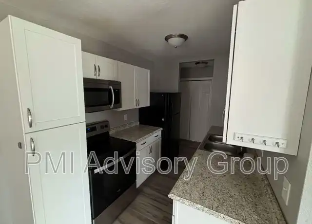 Property at 3101 SW Macvicar Ave Unit 308A, Topeka, KS, 66611, 2 beds, 1 bath, [object Object]
