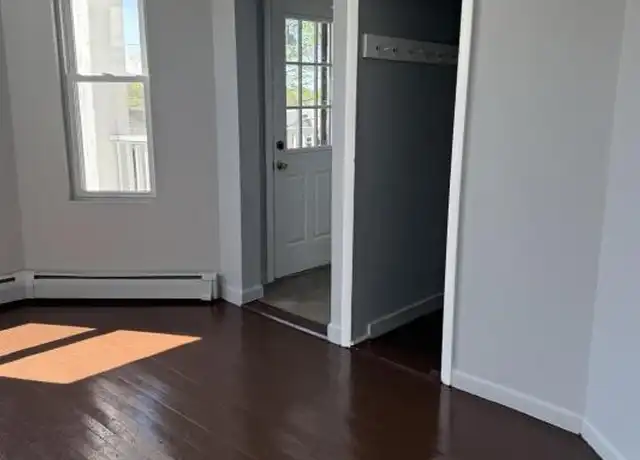 Property at 17-19 Davis St, Haverhill, MA, 01832, 2 beds, 1 bath, [object Object]
