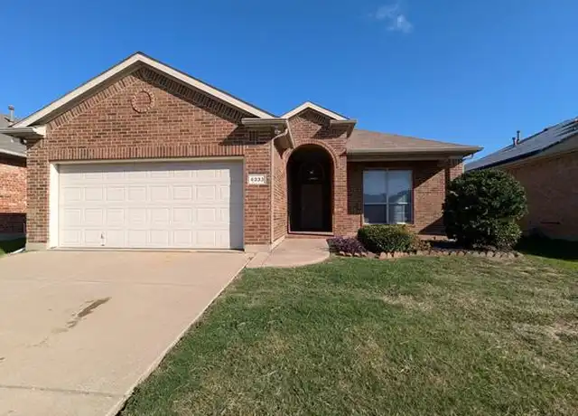 Property at 6333 Melanie Dr, Fort Worth, TX, 76131, 4 beds, 2 baths, [object Object]