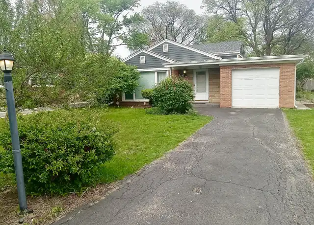 Property at 565 Ridge Rd, Highland Park, IL, 60035, 3 beds, 2 baths, [object Object]