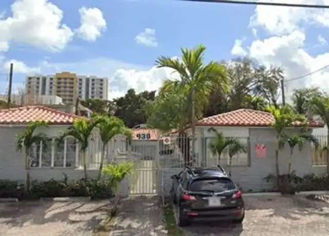 Property at 930 SW 6 St - 930 SW 6th St, Miami, FL, 33130, 0 beds, 1 bath, [object Object]