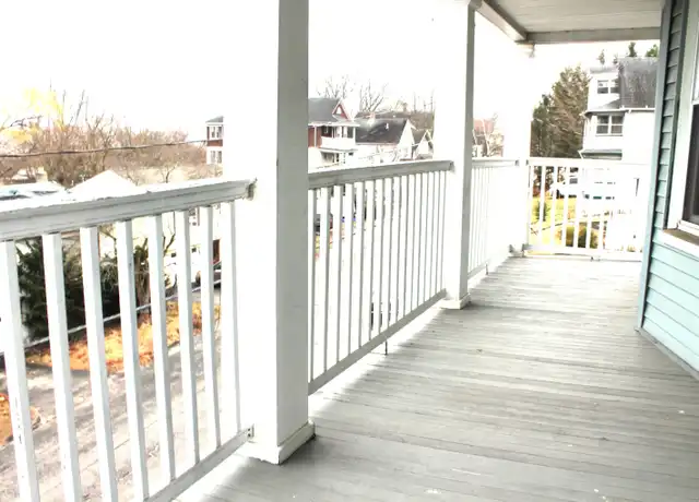 Property at 302 Wilson St Unit 2, Waterbury, CT, 06708, 2 beds, 1 bath, [object Object]