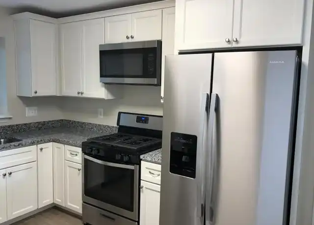 Property at 3405 N Buchanan St, Arlington, VA, 22207, 2 beds, 1 bath, [object Object]