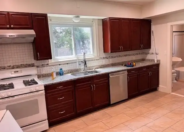 Property at 193 Madison St Unit 1, Malden, MA, 02148, 2 beds, 1 bath, [object Object]