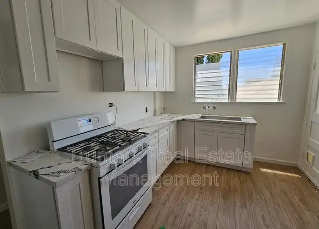 Property at 1552 E Wilson Ave, Glendale, CA, 91205, 2 beds, 1 bath, [object Object]