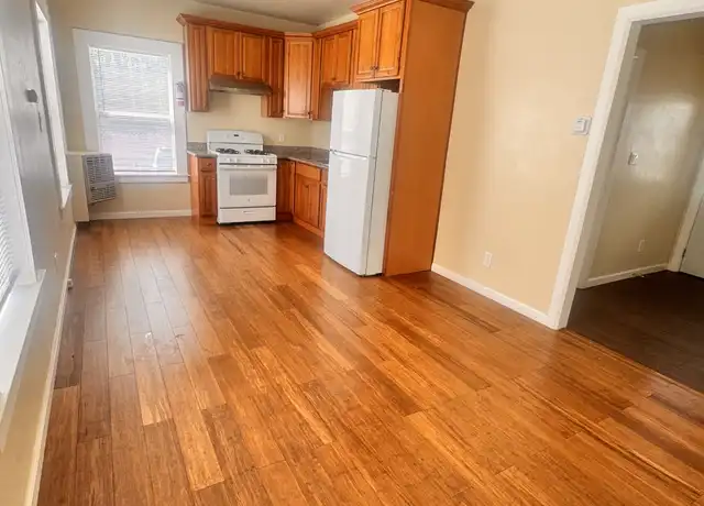 Property at 516 W MacArthur Blvd Unit 4, Oakland, CA, 94609, 1 bed, 1 bath, [object Object]