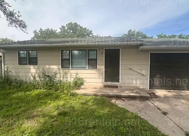 Property at 409 N McComas St, Wichita, KS, 67203, 3 beds, 1 bath, [object Object]