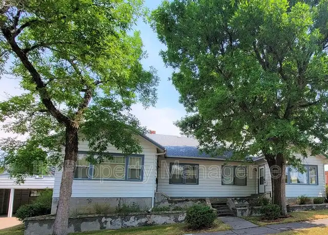 Property at 305 25th St N, Great Falls, MT, 59401, 2 beds, 1 bath, [object Object]
