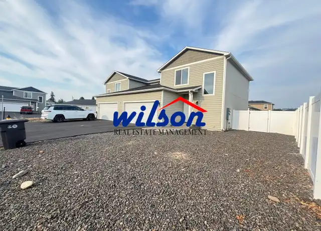 Property at 710 N 29th Ave Unit 2, Yakima, WA, 98902, 3 beds, 2.5 baths, [object Object]