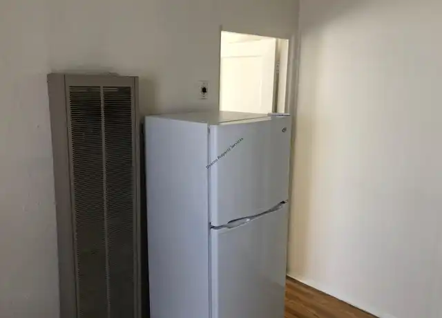 Property at 216 Princeton Dr SE Unit B, Albuquerque, NM, 87106, 1 bed, 1 bath, [object Object]