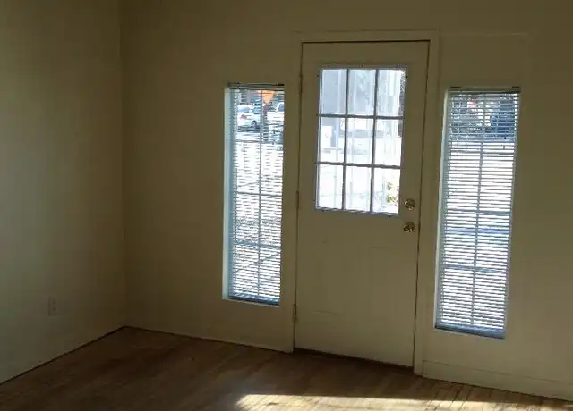 Property at 216 Princeton Dr SE Unit B, Albuquerque, NM, 87106, 1 bed, 1 bath, [object Object]
