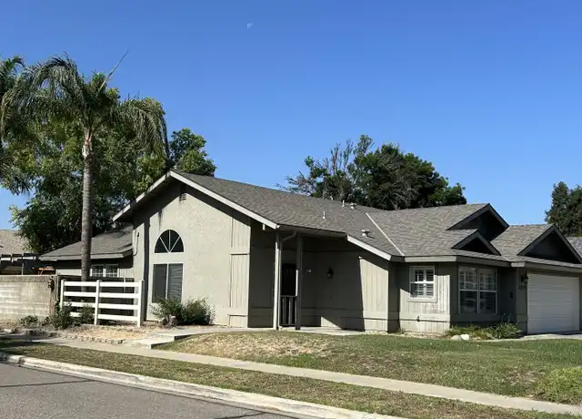 Property at 5123 W Iris Ct, Visalia, CA, 93277, 3 beds, 2 baths, [object Object]