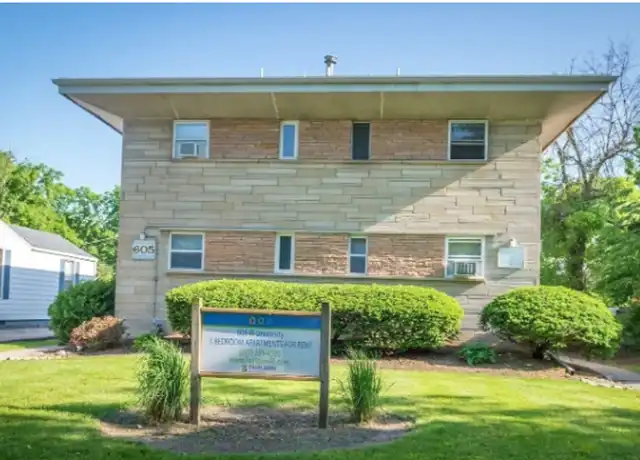 Property at 605 W University Ave Unit 5, Champaign, IL, 61820, 1 bed, 1 bath, [object Object]
