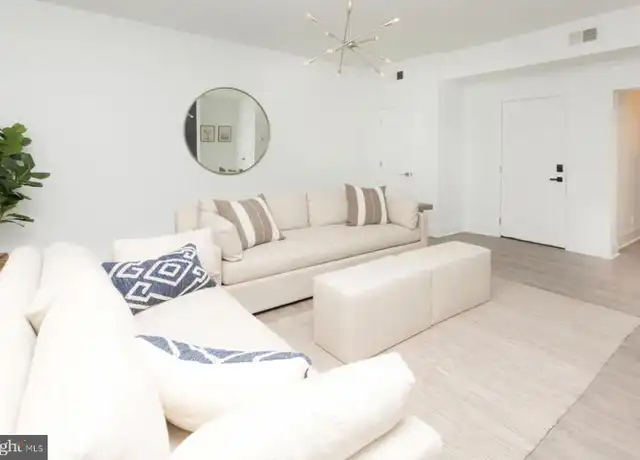 Property at 1012 N Calvert St Unit T, Baltimore, MD, 21202, 2 beds, 1 bath, [object Object]