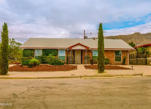 Property at 5822 Beaumont Pl, El Paso, TX, 79912, 3 beds, 2 baths, [object Object]