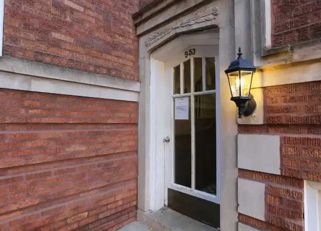 Property at 953 W Cornelia Ave Unit D4, Chicago, IL, 60657, 1 bed, 1 bath, [object Object]