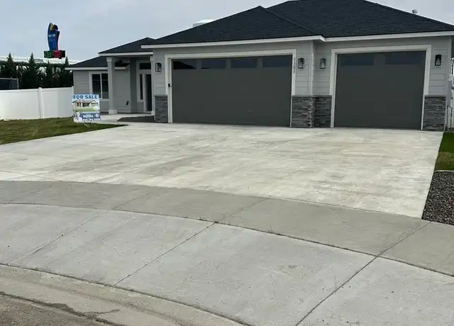 Property at 3305 W Crabapple Ct, Moses Lake, WA, 98837, 3 beds, 2 baths, [object Object]