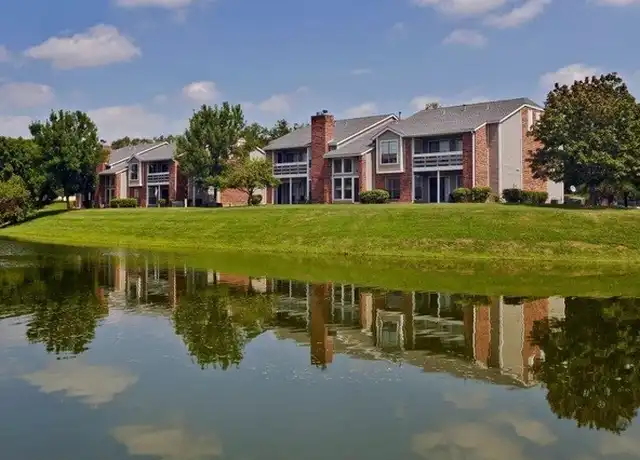 Property at 5948 Laurel Ln #2121, Willowbrook, IL, 60527, 2 beds, 2 baths, [object Object]