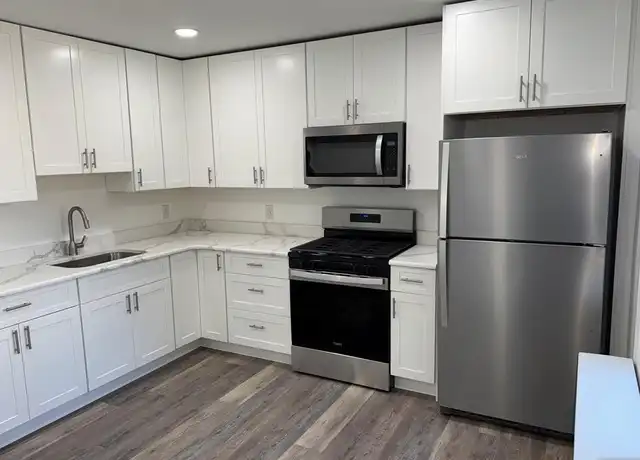 Property at 371 Copeland Ave, Lyndhurst, NJ, 07071, 5 beds, 2 baths, [object Object]