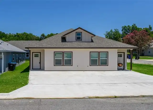 Property at 902 S Barrett Ave, Denison, TX, 75020, 3 beds, 2 baths, [object Object]