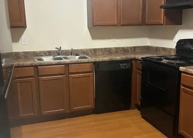 Property at Kinway Apartments - TK - 1952 Colts Ln, Evansville, IN, 47714, 3 beds, 1 bath, [object Object]