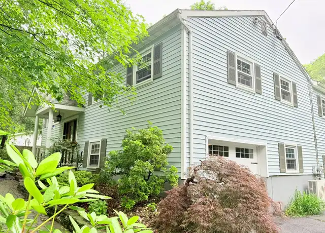 Property at 23 Van Dam Rd Unit 2, Hyde Park, NY, 12538, 1 bed, 1 bath, [object Object]