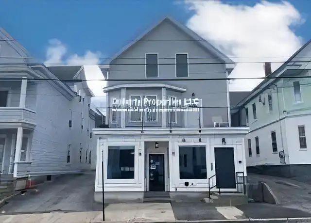 Property at 178 University Ave, Lowell, MA, 01854, 3 beds, 1 bath, [object Object]