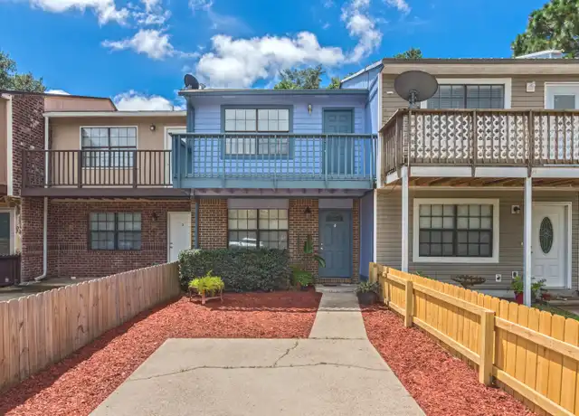Property at 532 Parkview Rd NW #4, Fort Walton Beach, FL, 32547, 2 beds, 2.5 baths, [object Object]