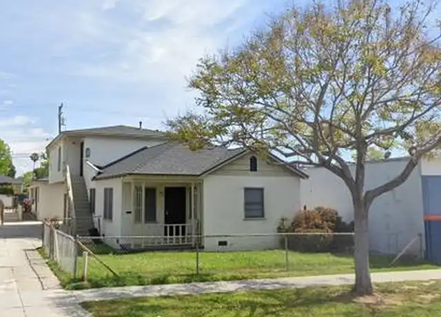 Property at 1437 1/2 17th St, Santa Monica, CA, 90404, 2 beds, 1 bath, [object Object]