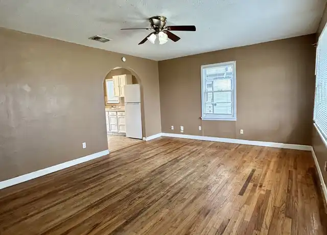 Property at 2707 35th St, Lubbock, TX, 79413, 2 beds, 1 bath, [object Object]