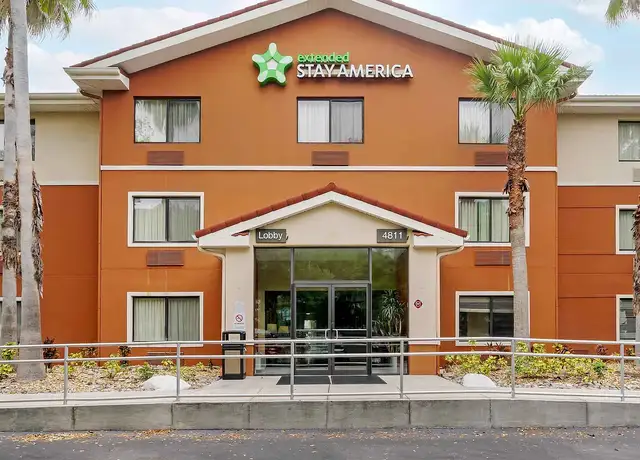 Photo of 4811 Memorial Hwy, Tampa, FL 33634