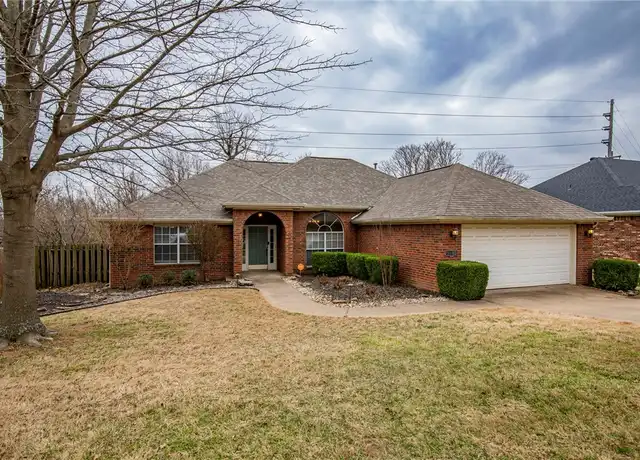 Property at 2803 Foxwood Dr, Springdale, AR, 72762, 3 beds, 2 baths, [object Object]