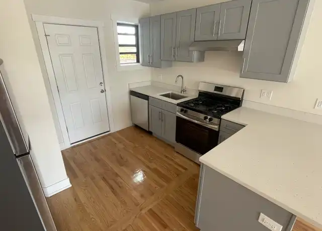 Property at 1544 W Highland Ave Unit 3R, Chicago, IL, 60660, 1 bed, 1 bath, [object Object]