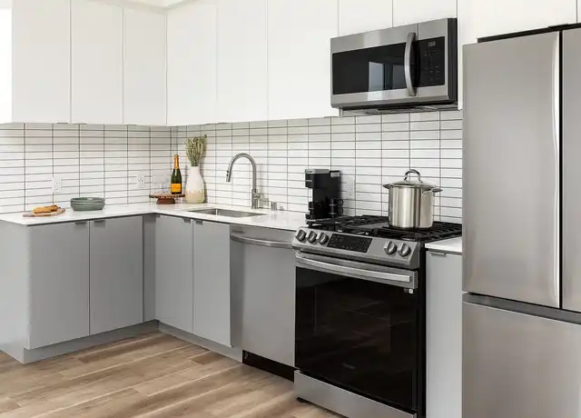 Property at The Charlie Santa Monica - 1450 Cloverfield Blvd, Santa Monica, CA, 90404, 0 beds, 1 bath, [object Object]