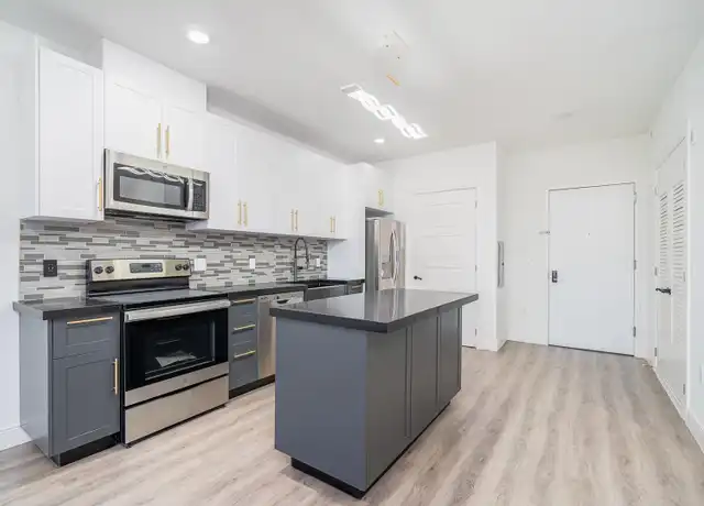Property at 211 Baldwin Ave Unit 407, Jersey City, NJ, 07306, 1 bed, 1 bath, [object Object]