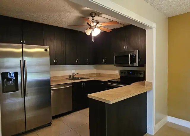 Property at 4689 Sable Pine Cir Unit C2, West Palm Beach, FL, 33417, 2 beds, 2 baths, [object Object]