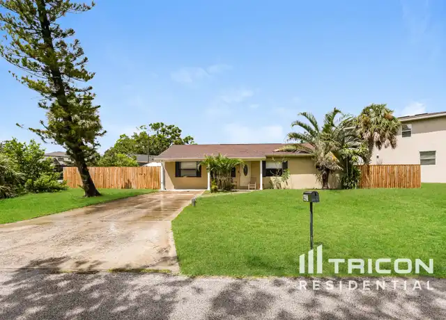 Property at 4427 W Lawn Ave, Tampa, FL, 33611, 3 beds, 2 baths, [object Object]