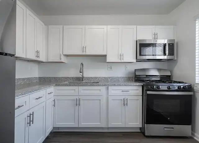Property at Crossroads Landing - 7922 Old Ocean View Rd, Norfolk, VA, 23518, 1 bed, 1 bath, [object Object]