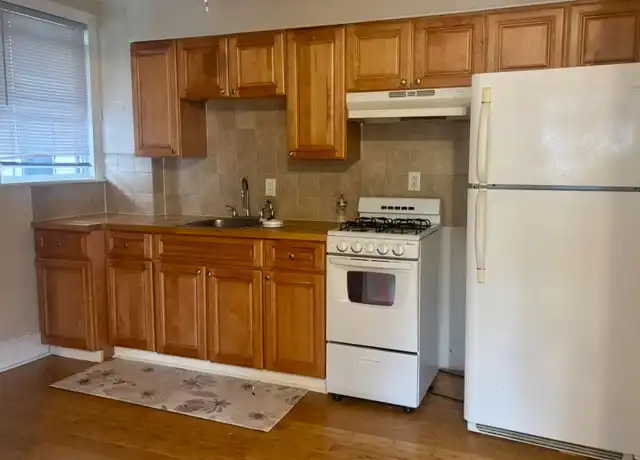 Property at 97 Beach Rd Unit 1, Winthrop, MA, 02152, 1 bed, 1 bath, [object Object]