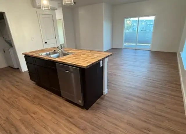 Property at 321 Pheasant Rd W Unit B, Twin Falls, ID, 83301, 2 beds, 2 baths, [object Object]
